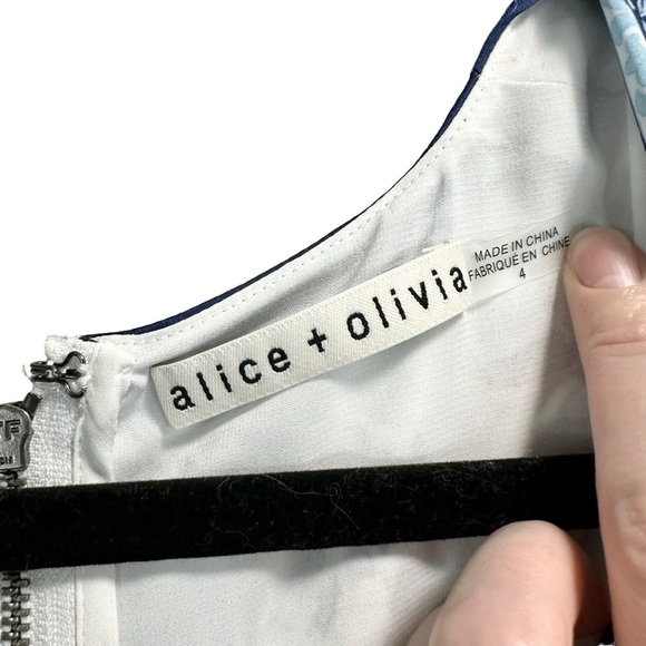 Alice and Olivia SION SUNBURST PLEATED MAXI DRESS New Season - Picture 8 of 10